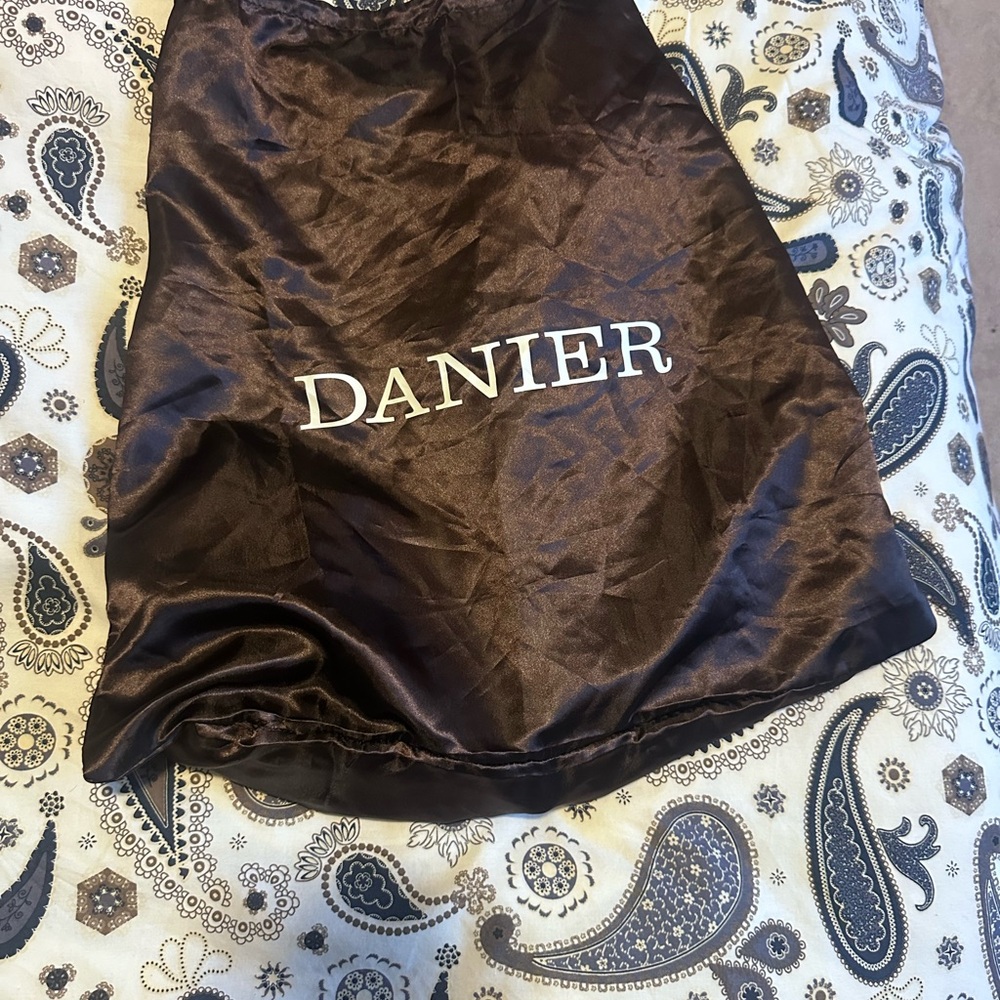 Black Quilted Chain Shoulder Bag - Picture 9 of 9
